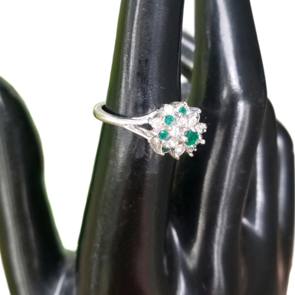 VINTAGE 18K GOLDPLATE & AUSTRIAN CRYSTAL LADIES COCKTAIL RING - Picture 2 of 6